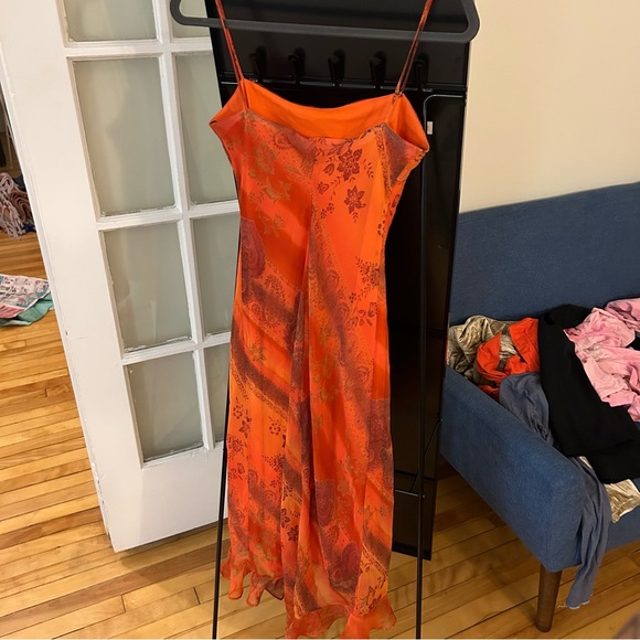 Vintage Floral Print Bodycon Dress - Picture 2 of 3